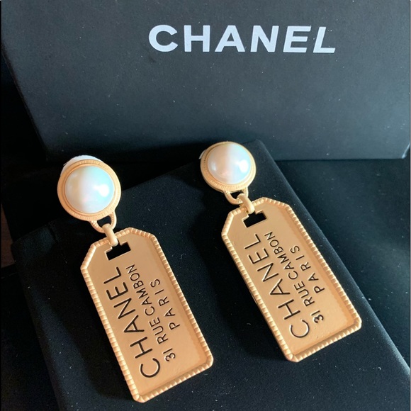 CHANEL, Jewelry, Chanel Pearl Drop Earrings